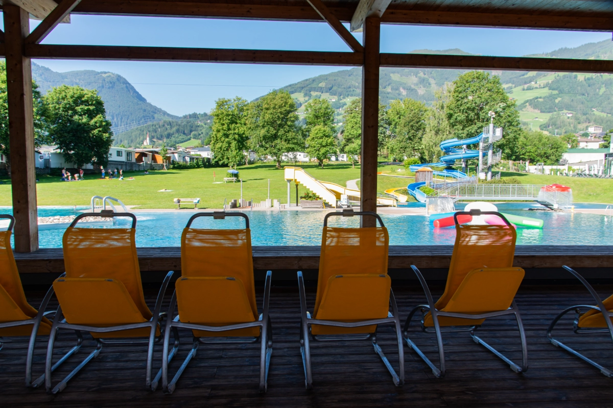 Liegeterrasse Freibad Fügen