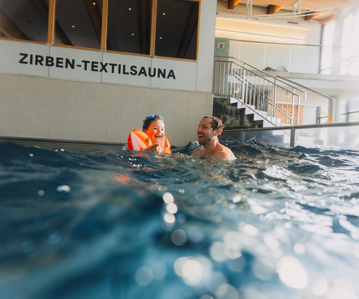 Wellenbecken Therme Zillertal